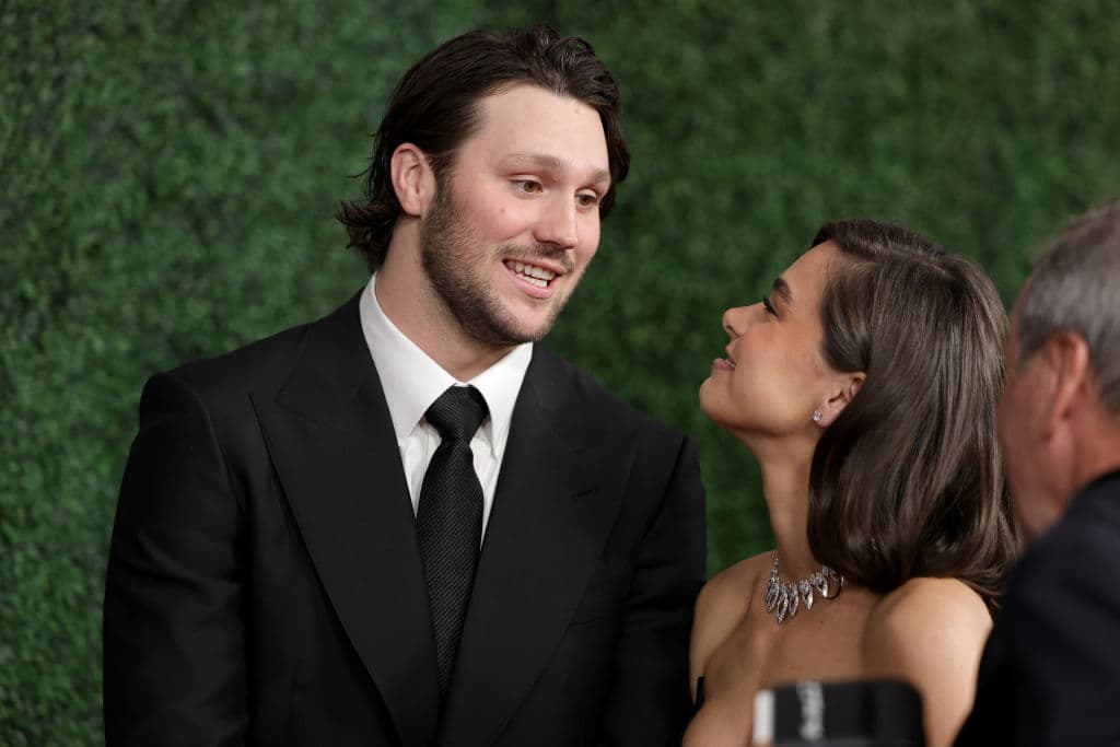 Steinfeld, Allen Welcome First Child