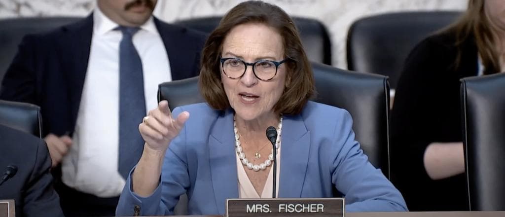 Republican Nebraska Sen Deb Fischer Attends Elite DC Party Hosted By Major Gay Dating App