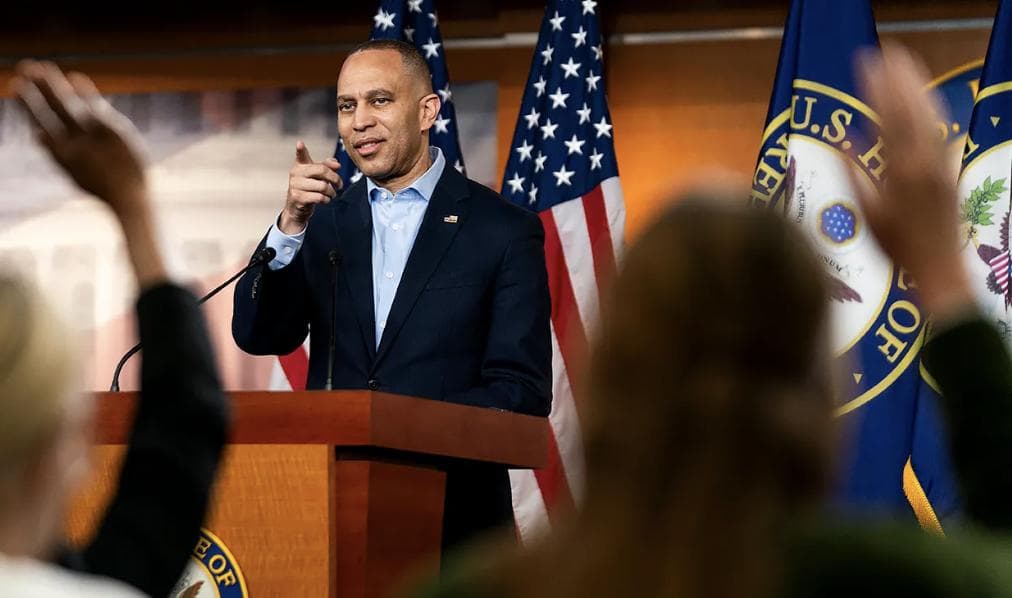 Ron DeSantis Steps To Hakeem Jeffriesâ Redistricting Challenge