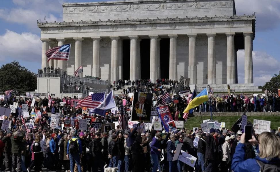 Dems Plan āNo Kingsā Rally In Attempt To Ruin Trumpās Birthday