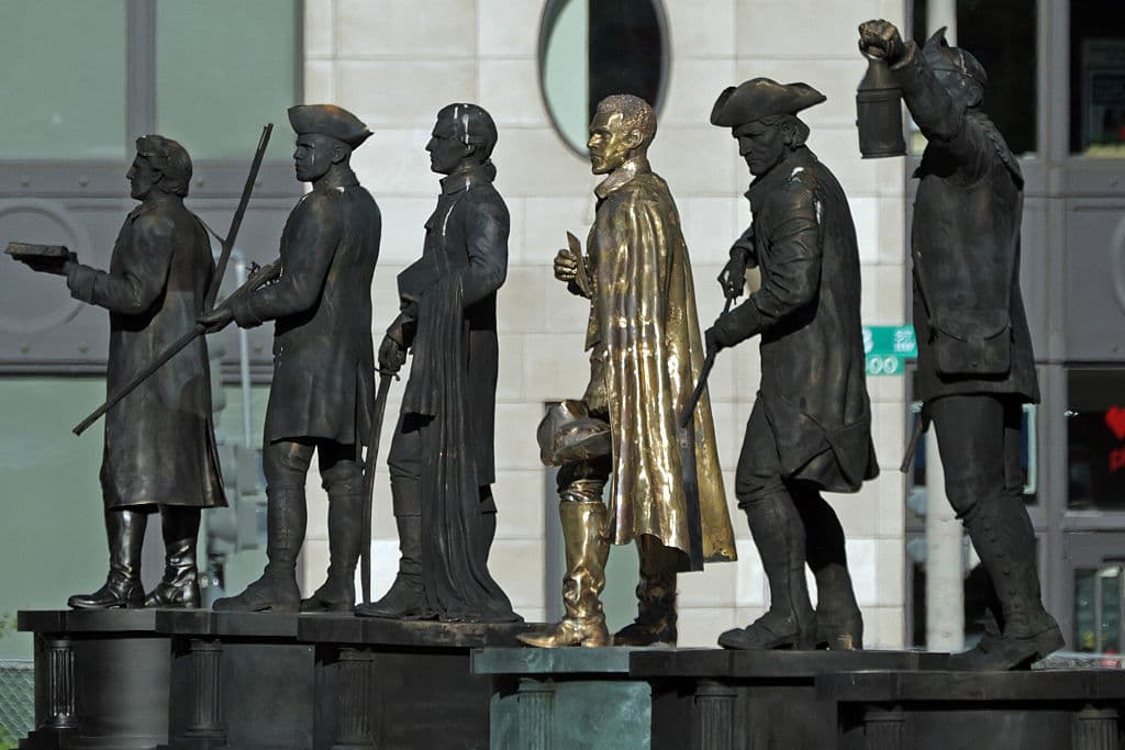 Revolutionary War Figures Arrive At Freedom Plaza