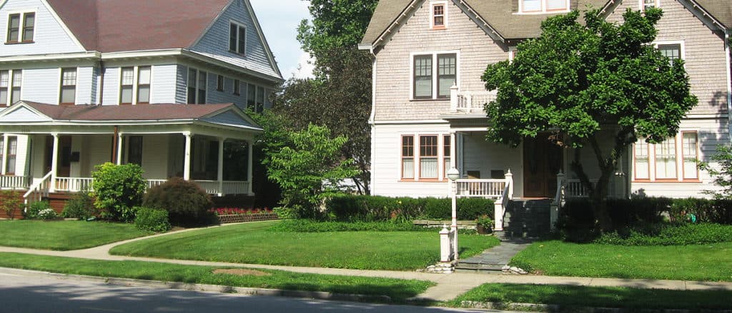 Red State HOA Suddenly Decides To Ban Residents From Carrying Guns In âShared Spacesâ
