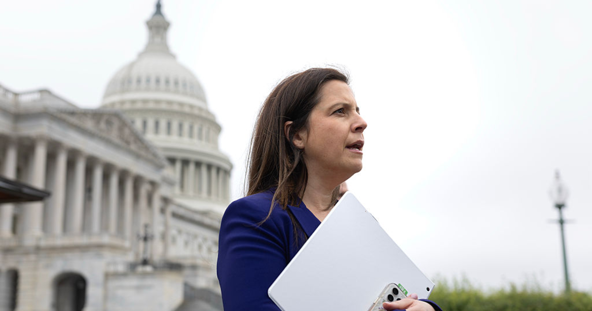 stefanik-gains-ground-on-hochul-as-new-york-governor-race-tightens
