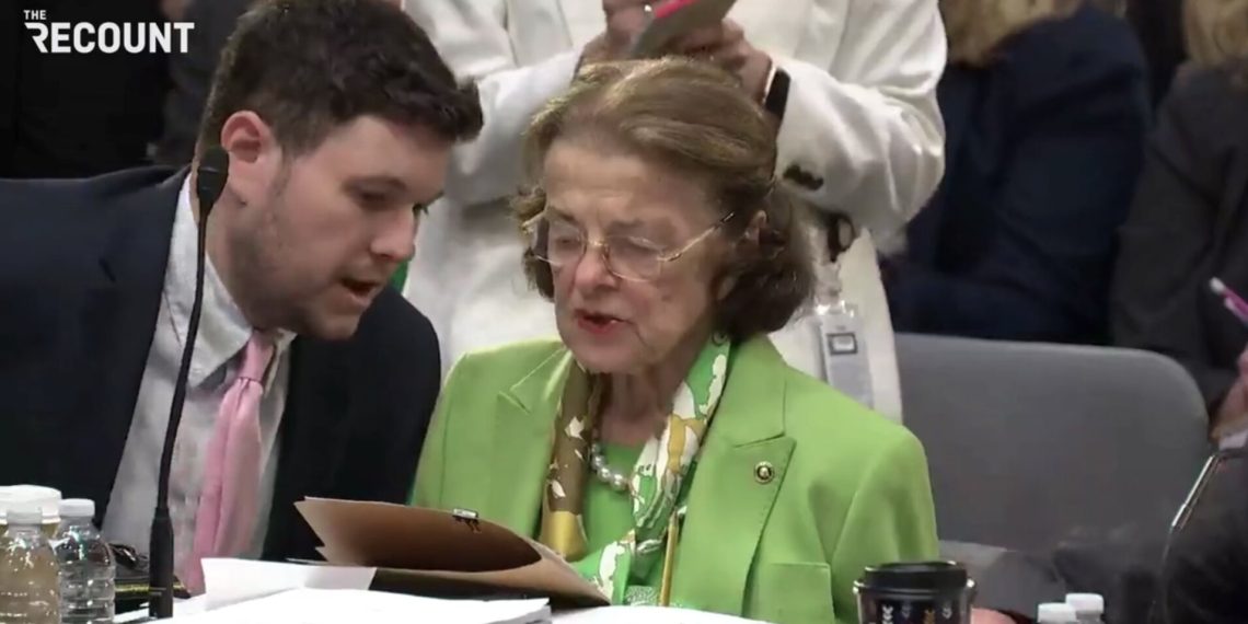 Feinstein Tries to Give a Speech While Dem Senator, Aide Instruct Her to Cast a Vote: ‘Just Say Aye’