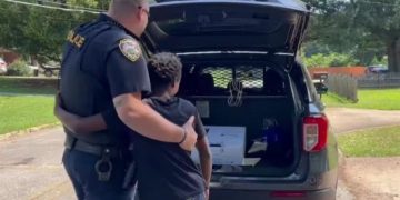 Boy Who Had Police Called on Him for Offering to Do Yard Work Receives a Play Station From Officer
