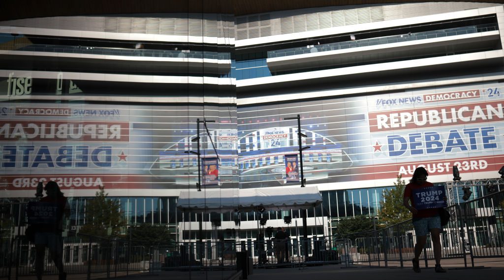 DNC to Fly Anti-Republican Plane Above GOP Debate Despite Cries About ‘Climate Emergency’