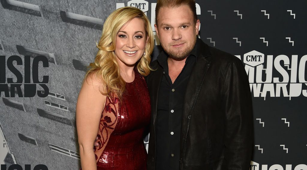 Singer Kellie Pickler Speaks Out for First Time Since Husband’s Suicide