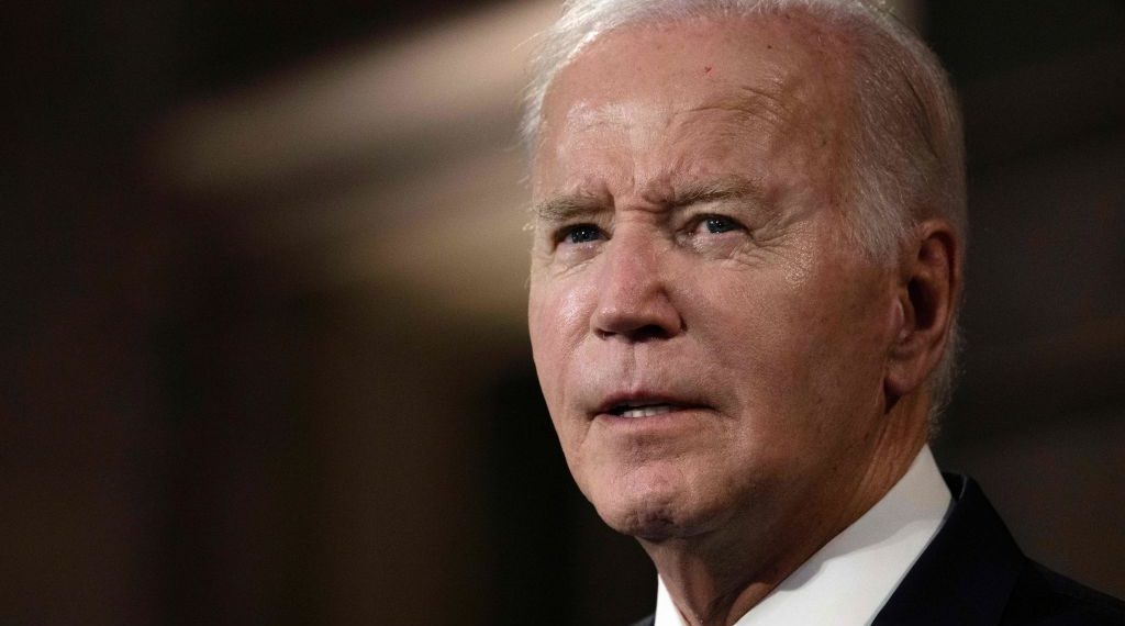 Report Details White House’s Desperate Attempt to Keep Biden From Falling