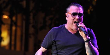 Smash Mouth Lead Singer Dead At 56