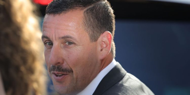 Adam Sandler Announces New Comedy Tour