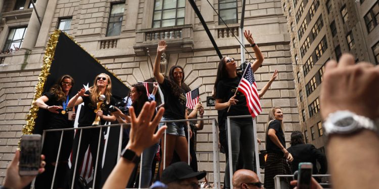 US Soccer Star Carli Lloyd Breaks Silence on Her Teammates Kneeling During National Anthem