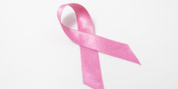 Photographer Unveils Portrait Series Celebrating Breast Cancer Survivors