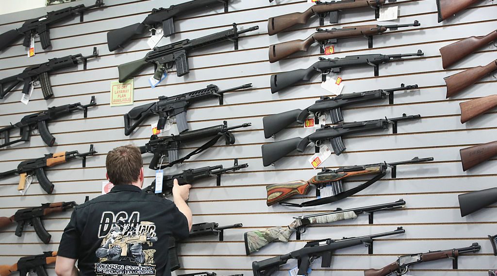 Florida Company Offering Customers AR-15 and Turkey for Thanksgiving With Roof Purchase