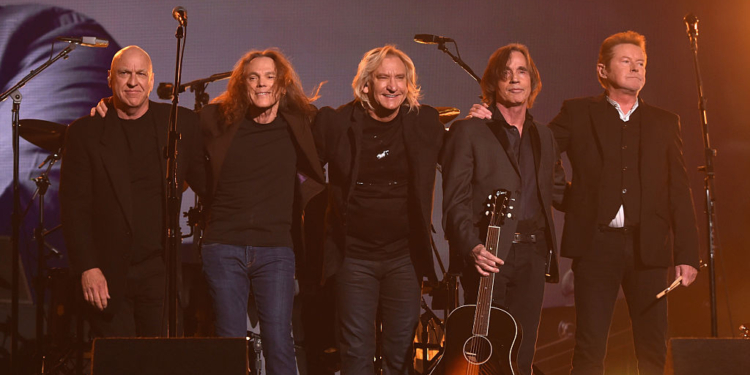 3 Defendants to Stand Trial Over ‘Hotel California’ Manuscript