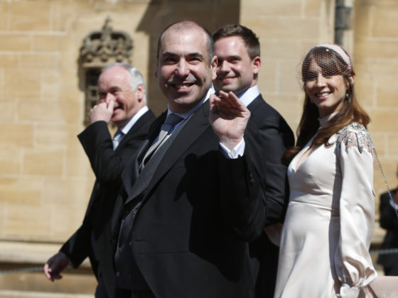 WINDSOR, UNITED KINGDOM - MAY 19: Actor Rick Hoffman waves as he arrives at St George's Chapel at Windsor Castle for the wedding of Prince Harry and Meghan Markle on May 19, 2018 in Windsor, England. (Photo by Alastair Grant - WPA Pool/Getty Images)