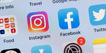 Instagram Limits Political Content by Default