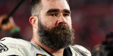 Eagles’ Center Jason Kelce Retiring 