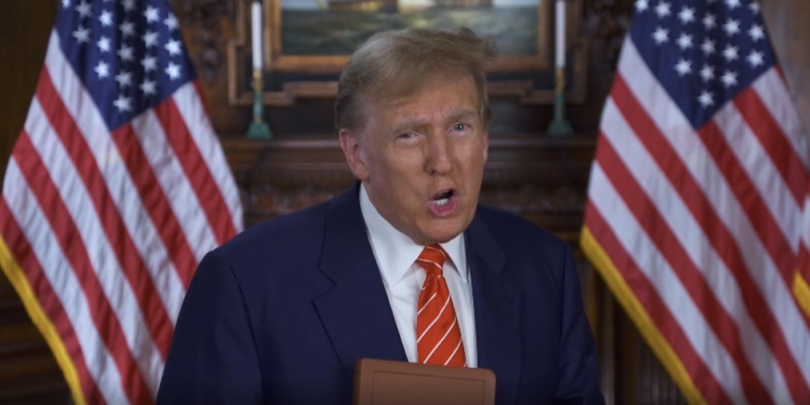 Trump’s Bible Pitch Draws Ire From Cheney 