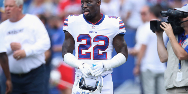 Former NFL Star Vontae Davis Dies at 35