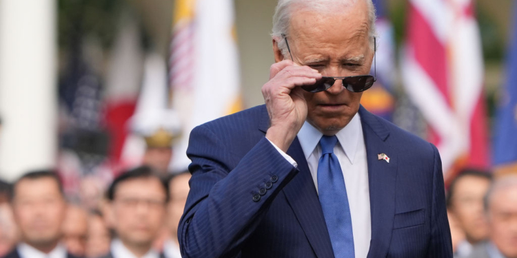 GOP Senator Urges Biden to ‘Go to Amazon and Buy a Spine Online’ as His Support for Israel Goes ‘Wobbly’