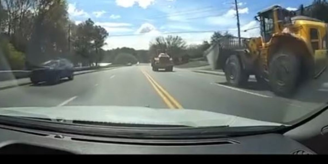 Officers of the Gwinnett County, Georgia, police department had a really big dilemma on their hands when someone jacked a 75,000-pound front-end loader construction vehicle and began driving it erratically out on the area surface streets.