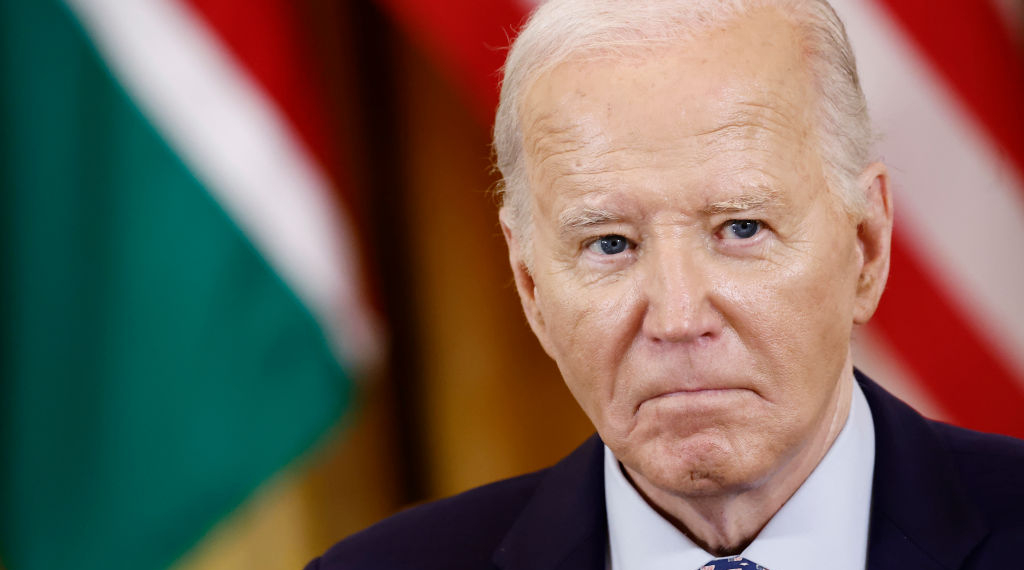 Trump Overtakes Biden in April Fundraising