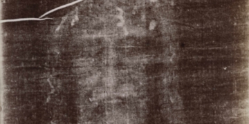 KEVIN MOONEY: The Shroud Face To Face: New Investigation Points To Authenticity Of Shroud Of Turin, Filmmaker Says