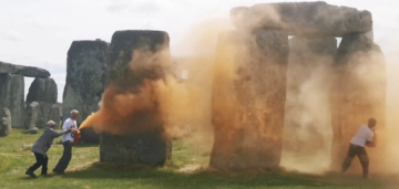 Radical Enviros Backed By Rich American Liberals Deface Stonehenge