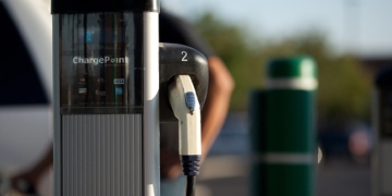 EV Chargers Face Significant Reliability, Accessibility Problems, Harvard Study Finds