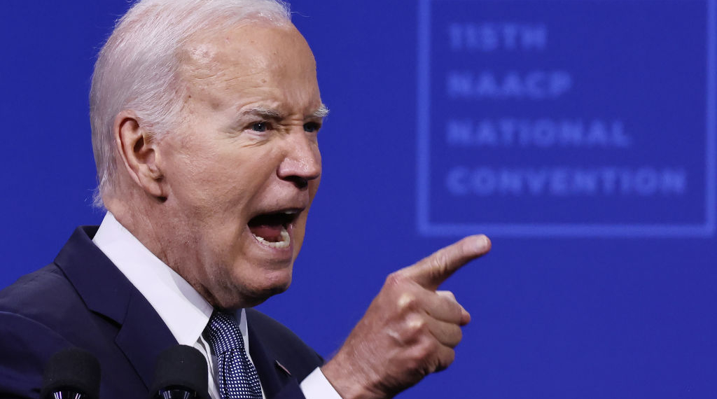 Biden Lashes Out at Dem Who Received a Bronze Star: Report