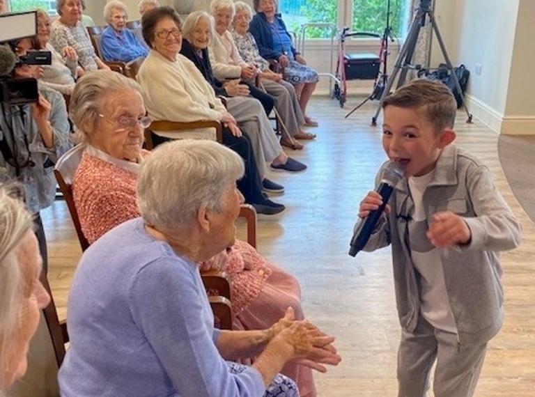 Eight-Year-Old ‘Britain’s Got Talent’ Star Delights Elderly Residents At Bristol Care Home‌
‌