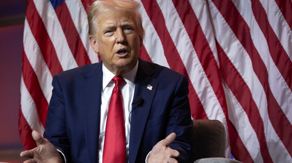 Trump Claims Harris ‘Turned Black’