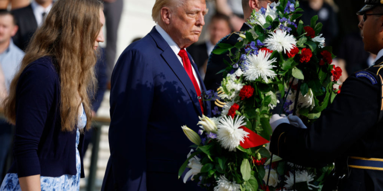 Report: Trump Campaign Staff, Arlington National Cemetery Official Had Verbal, Physical Altercation