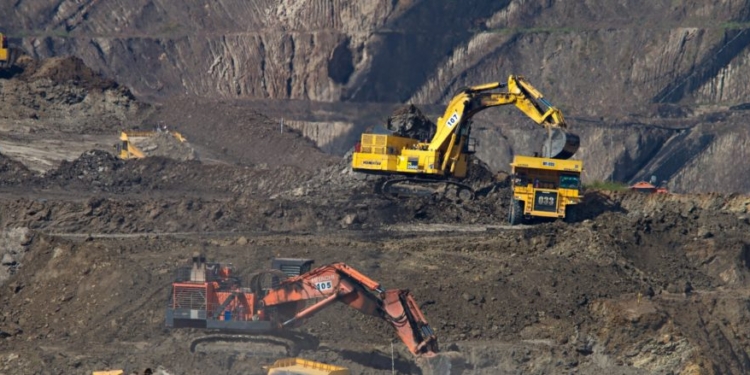 China Poised To Cut Off US Military From Key Mineral As America’s Own Reserves Lay Buried Under Red Tape
