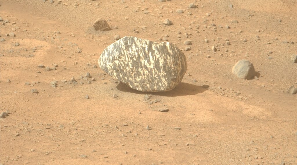 NASA Scientists Puzzled By Zebra-striped Boulder On Mars