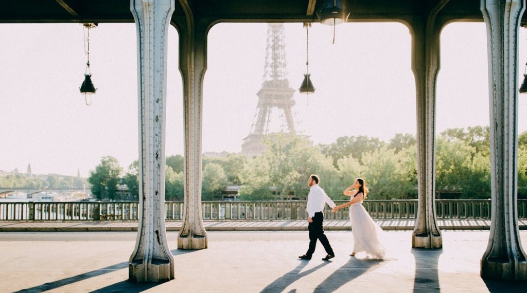 Paris Dethroned As Top Romantic Travel Destination In New Poll; Maui, Hawaii Now Top
‌