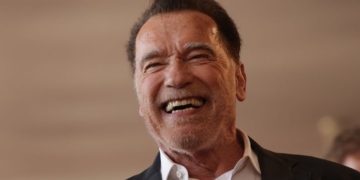 Republican Schwarzenegger Endorses Harris for President
