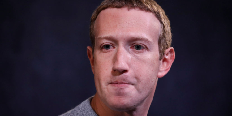 Zuckerberg, Trump Meet at Mar-a-Lago