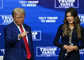 Trump Picks Kristi Noem to Lead Homeland Security: Report