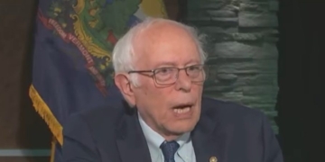 Bernie Sanders Open To Working With Trump, Advocates On 10% Credit Card Rate Cap
