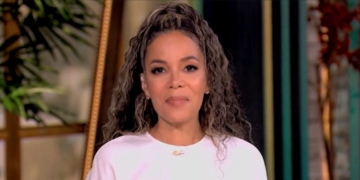 ‘The View’ Co-Host Reads Three Legal Notes In Under Three Minutes Following Trump AG Appointment
