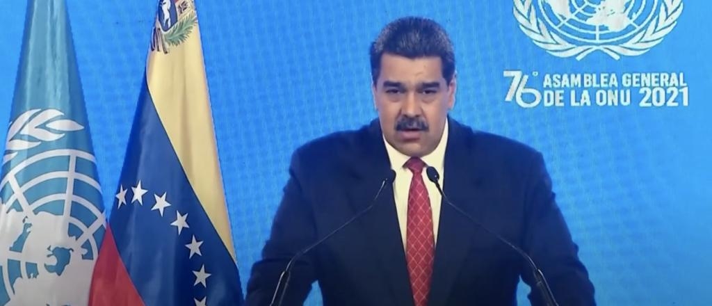 Venezuelan Oil For Deportation Flights? Trump Reportedly Pushed To Make Deal With Maduro