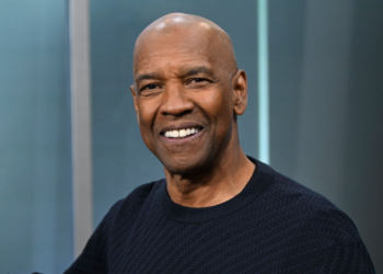 Actor Denzel Washington Baptized in Harlem Ceremony 