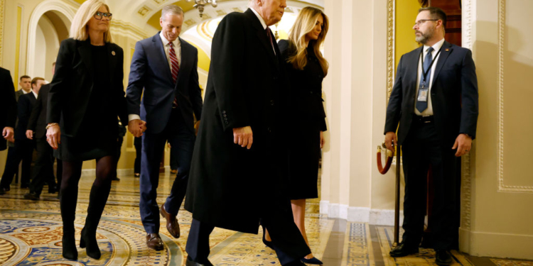 Trump Previews 100 Executive Orders to Senate Republicans