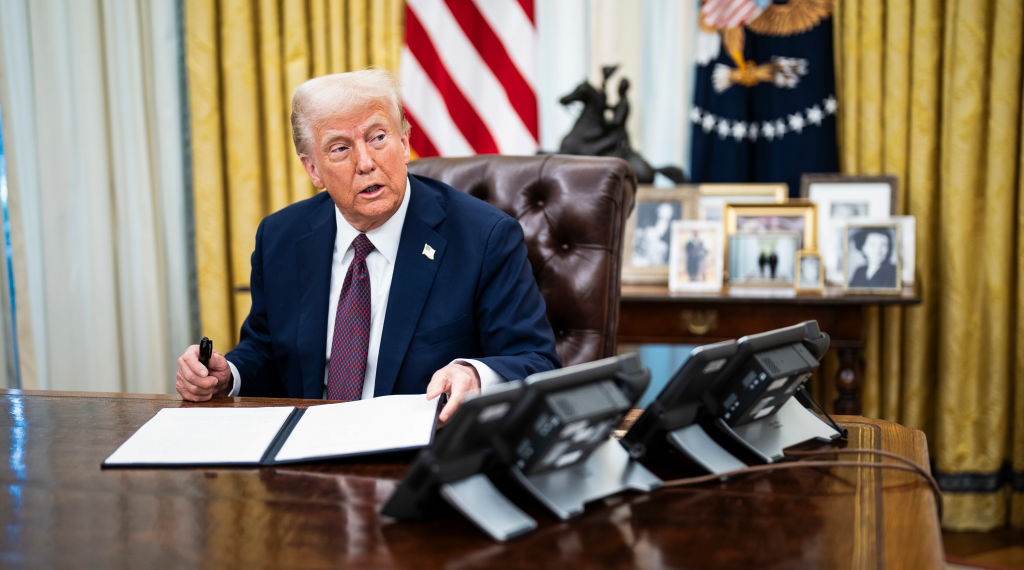 Trump Expected to Sign Executive Order Restricting Transgender Troops