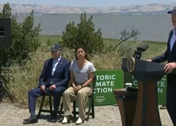 Biden, Newsom’s EV Push Has Added Another Wrinkle To Californians’ Wildfire Evacuation Plans