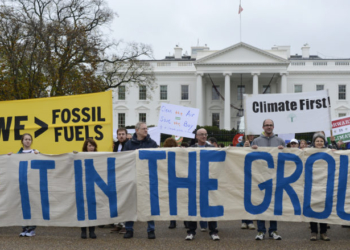 Diehard Climate Activists Gearing Up To ‘Shut Down The DNC’ At Crucial Chair Election
