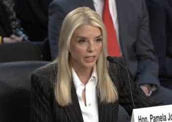 Mazie Hirono Asks Pam Bondi If She Ever Made ‘Unwanted’ Sexual Advances On Someone