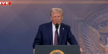 ‘What You Are Doing Is Wrong’: Trump Tells CEO Point-Blank To Not Debank Conservatives During Globalist Shindig