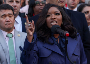 Dem Lawmaker Questions What $5,000 ‘Will Do for’ Americans Amid Proposal